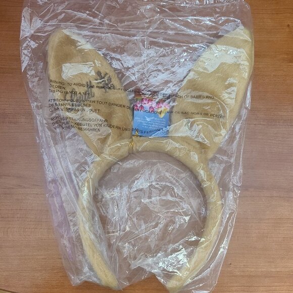 *3 for $30* Lindt Bunny Ears - Easter - Picture 2 of 3